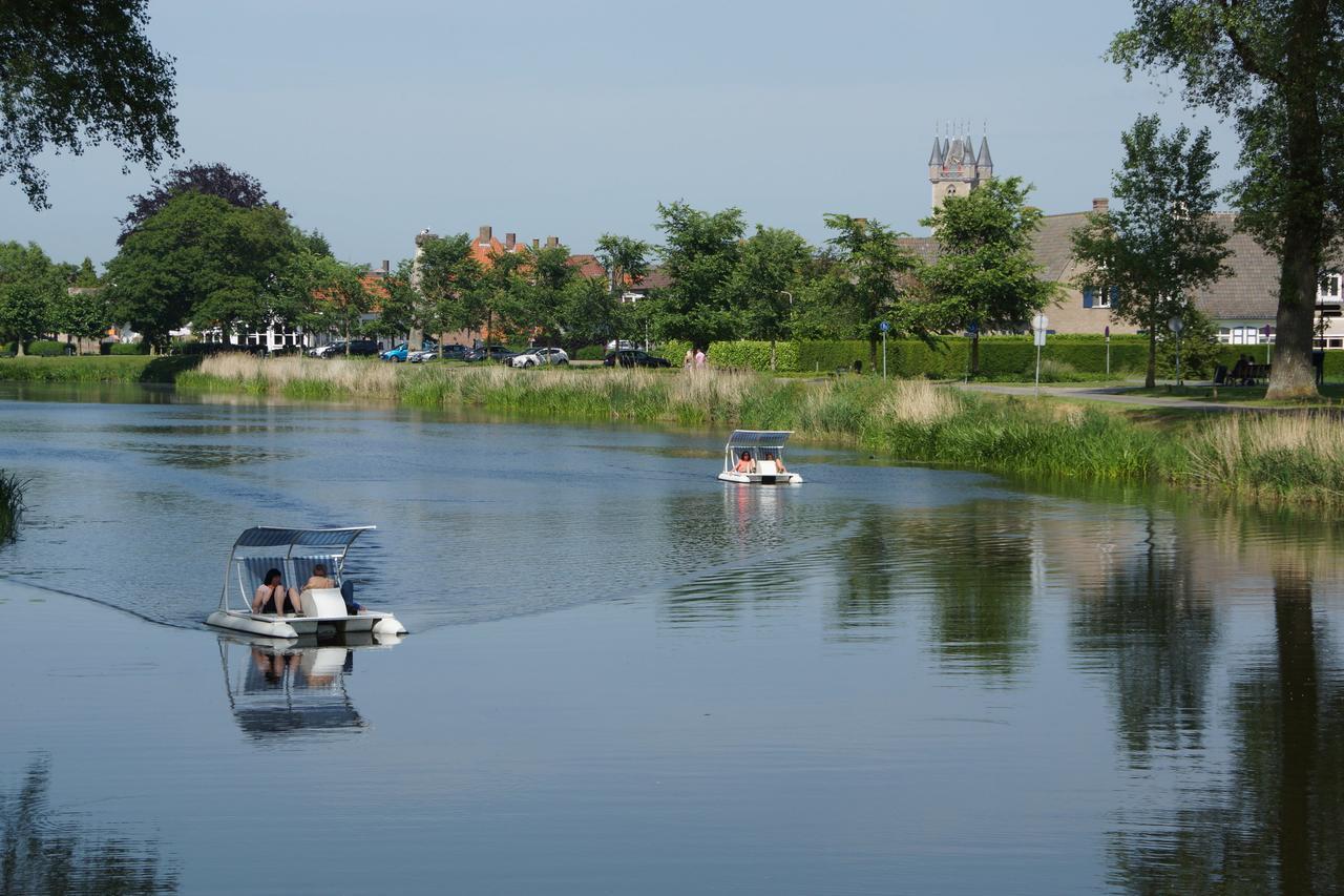 Rivers Hotel สเลาส์ ภายนอก รูปภาพ