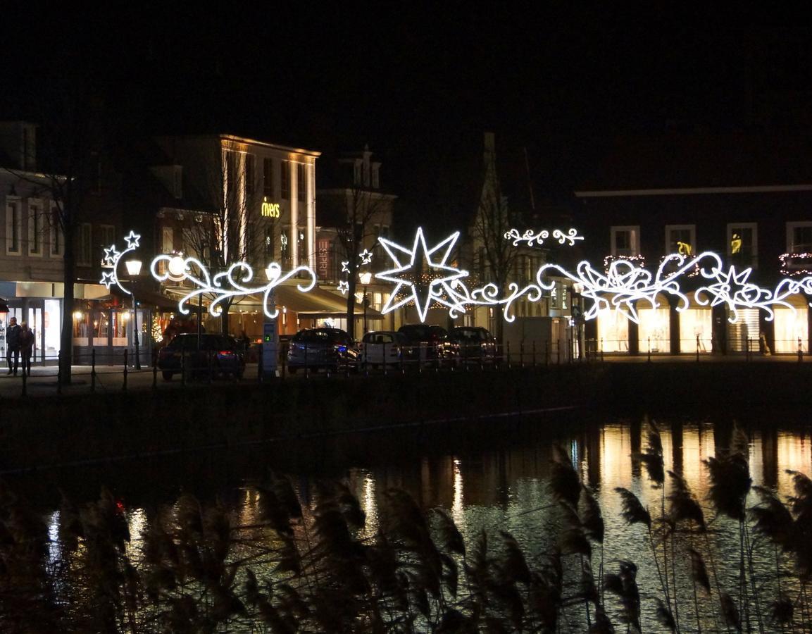 Rivers Hotel สเลาส์ ภายนอก รูปภาพ